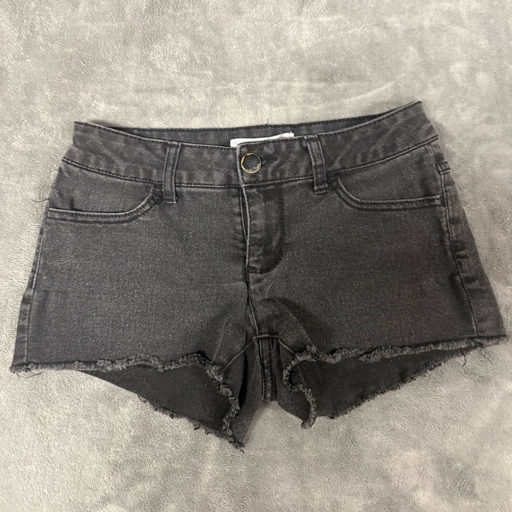 No Boundaries Black Frayed Hem Denim Shorts